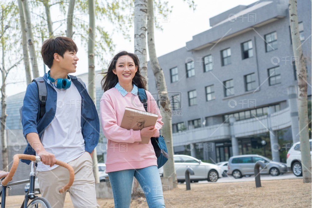 英语老师没戴罩子让我捏了一节课 英语捏捏我的老师脸