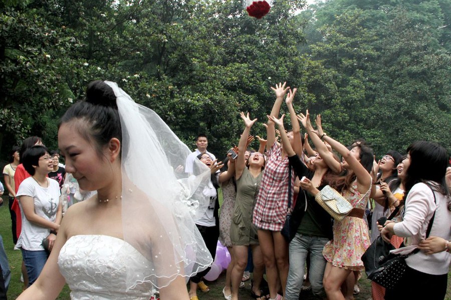 精品久久久久久中文字幕专区