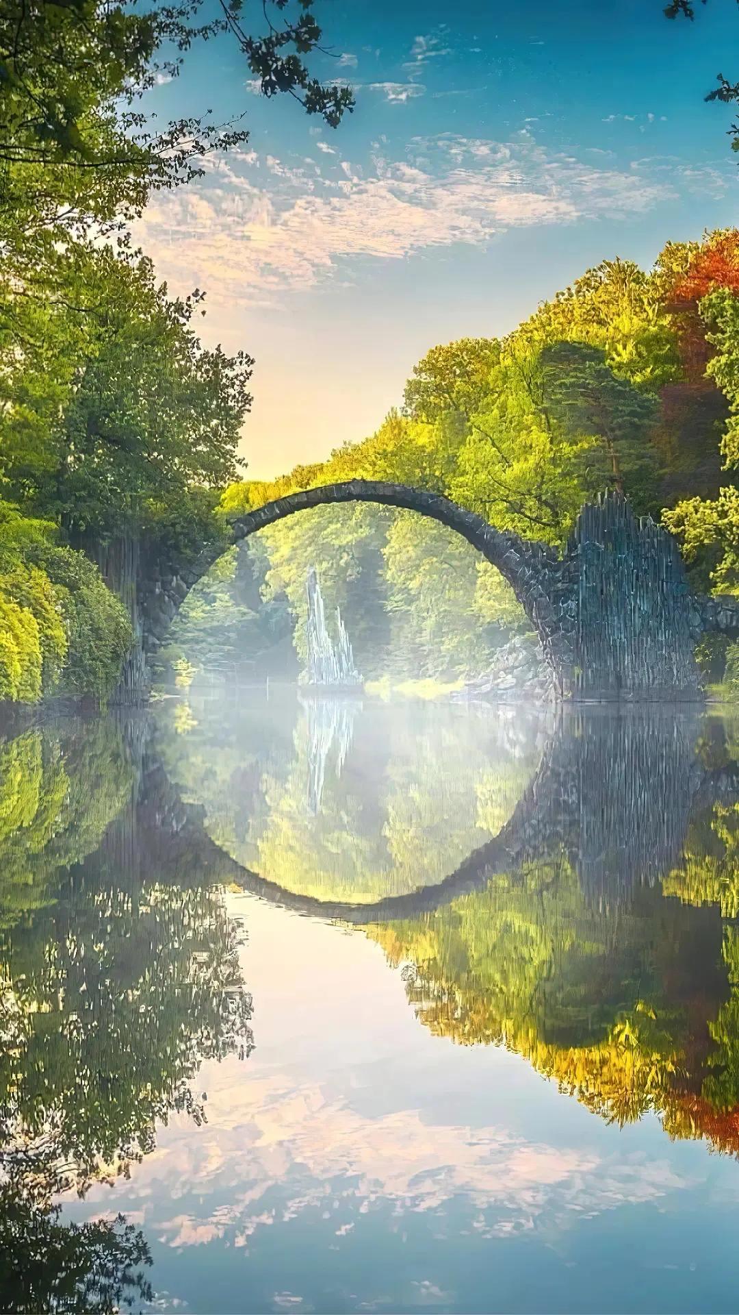 欧美精品黑色蕾丝连衣裙 黑色可以灵活调整露肤度