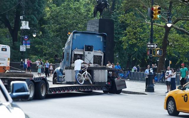 51暴击喵小吉足球少女 预设多种动态光效模式