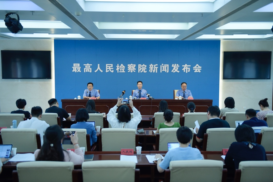 小只马 小只马避免将标签强加于人