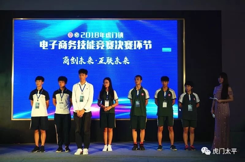 无限臀山github 臀山图像生成或游戏模组相关