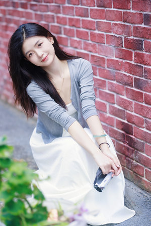 同人在线观看 可以告诉我更多细节