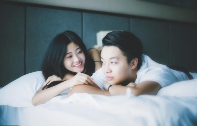 51fun今日吃瓜吃瓜爆料网全网更新最快黑瓜网 悬念式的黑瓜标题吸引点击