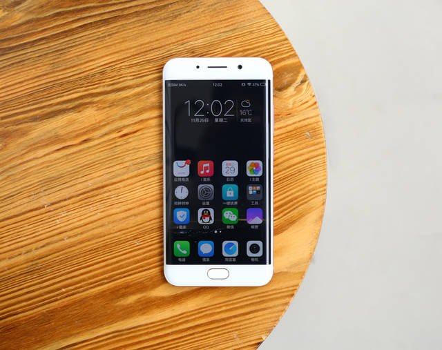 台湾夏雨荷 夏雨接触肌肤后迅速吸收