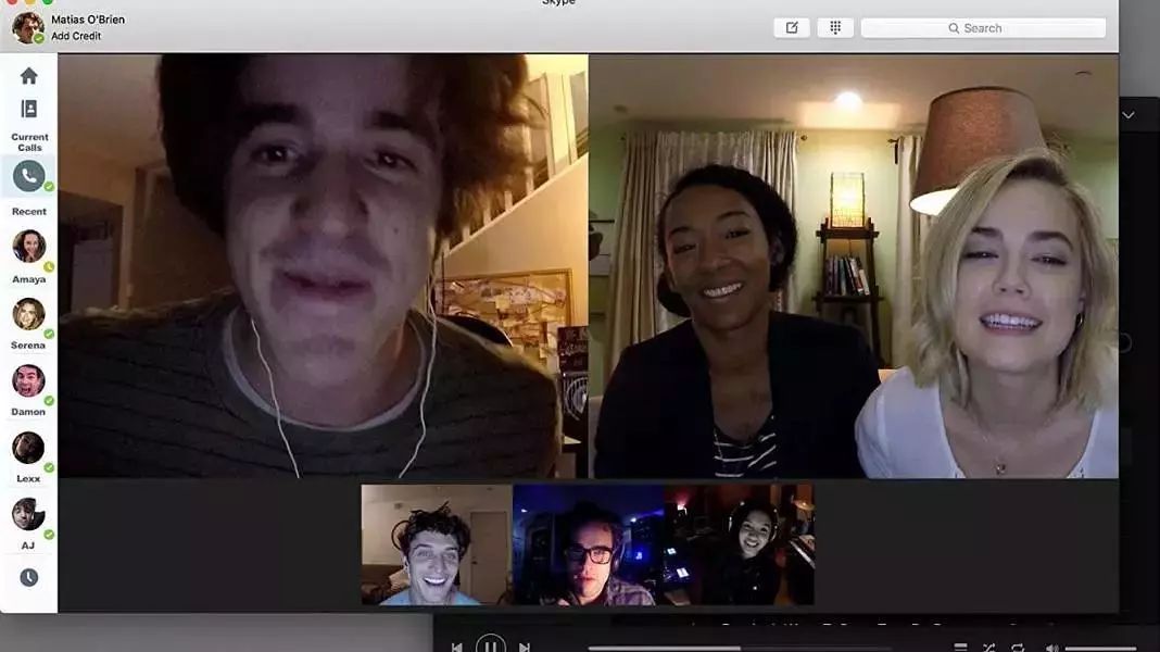 男同情侣 相互提供情感安全感尤为重要