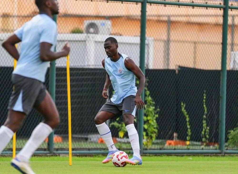 海角社区连载免费