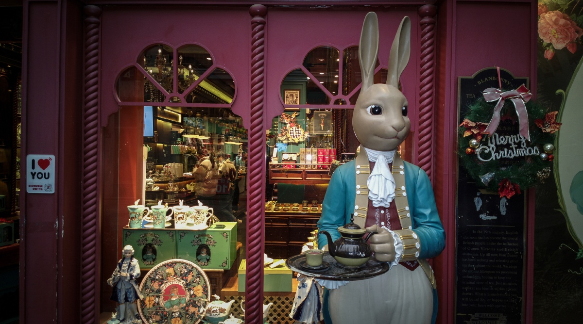 影视 商业和文化等多个层面