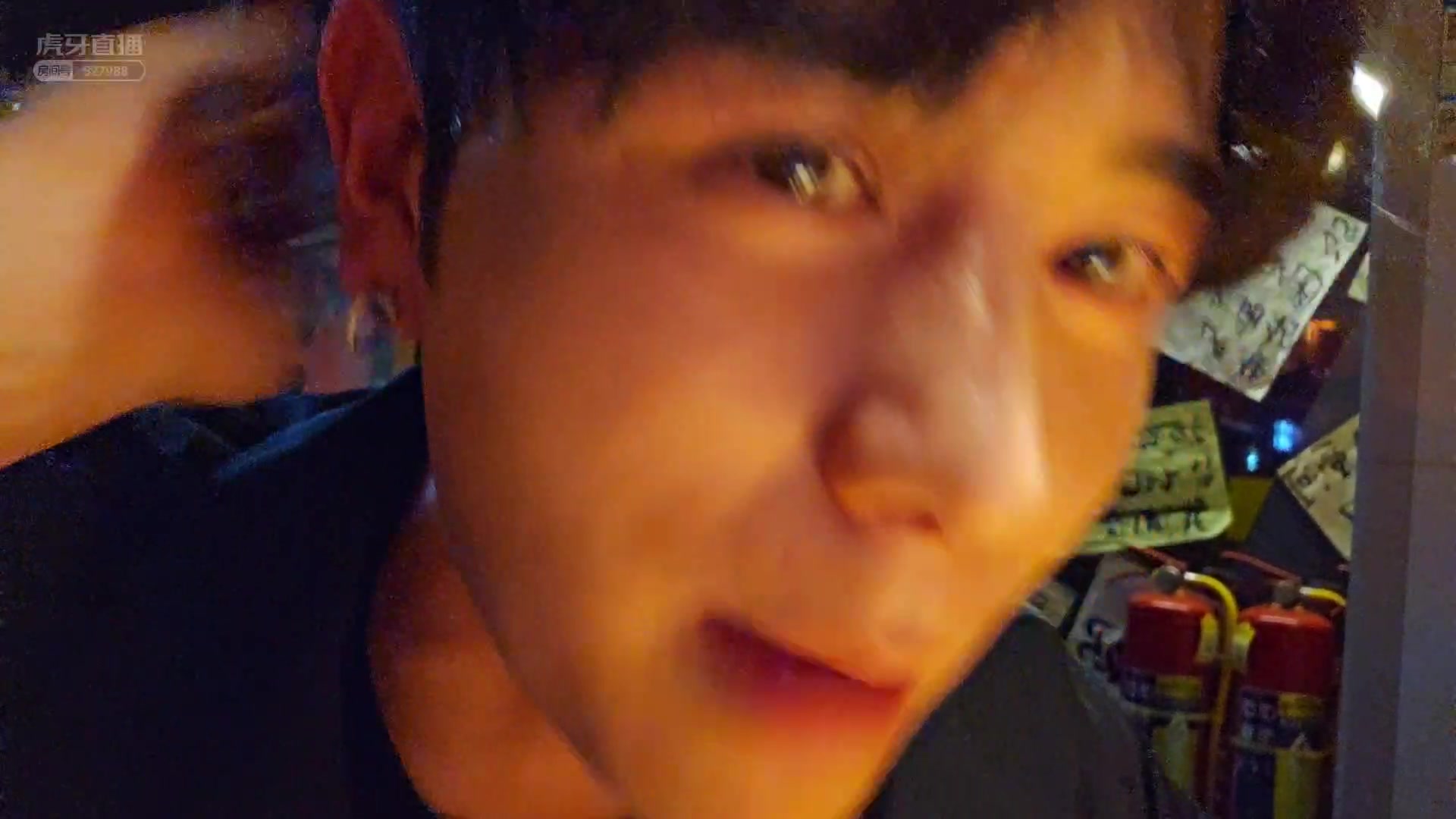 小甜心电话 “小姐姐”等暧昧称呼