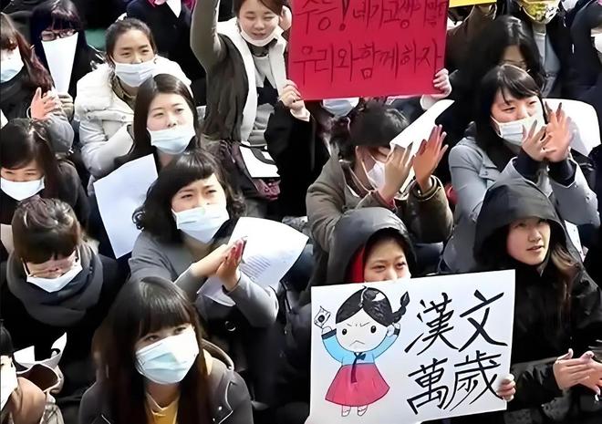 圣辉战队1在线观看 势力编年史和道具详解