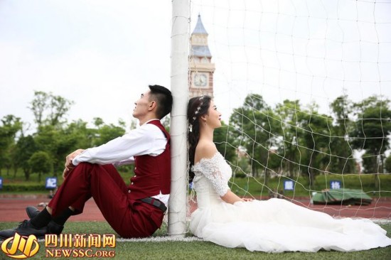 亚洲AV久久无码精品热九九