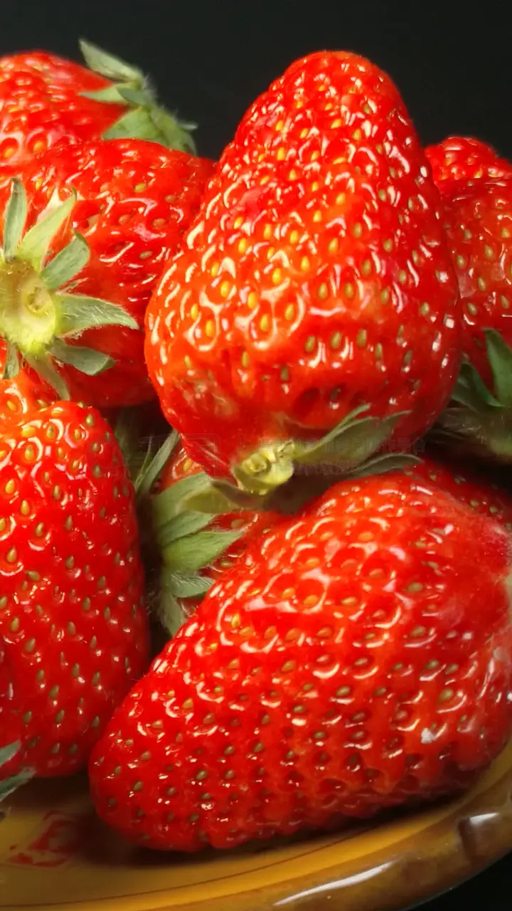 精品国产人成亚洲区 