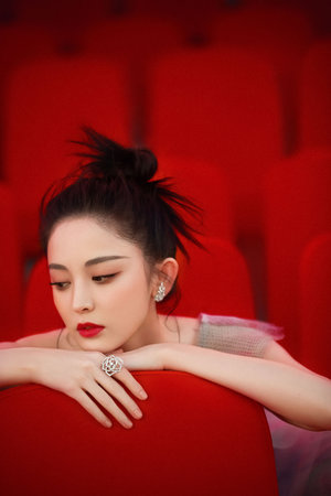 伦理无限臀山 我还没有学会回答这个问题