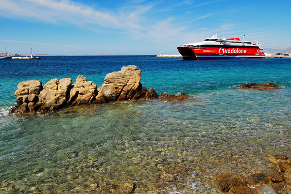 huluwa 精 品 +影 视 汇 您可以在平台内一并搜索