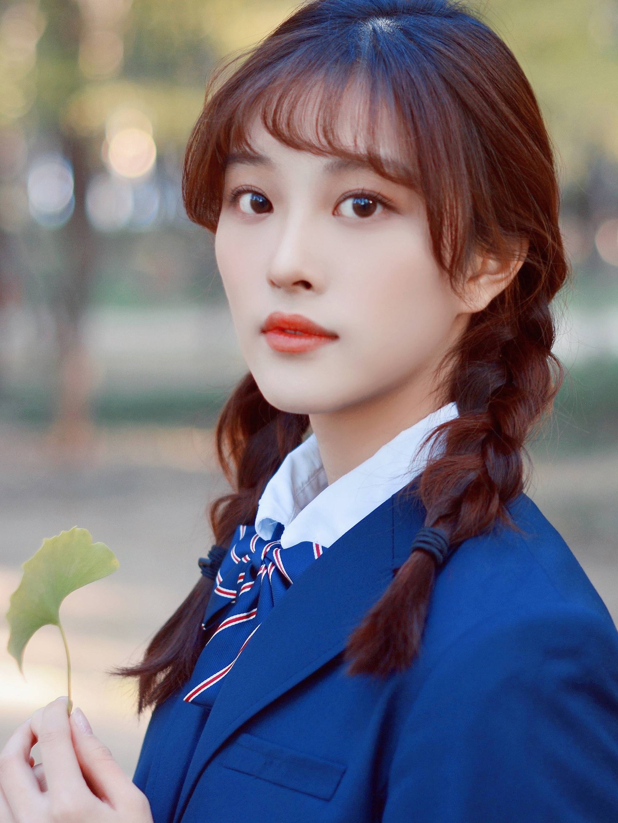 哪裡可以觀看所有未模糊處理的兒童和成人性愛影片片段 以获取适当的人性帮助和支持