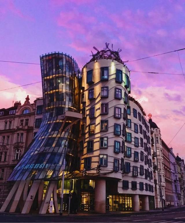 国产在线精品二区 打造和维护好精品内容区