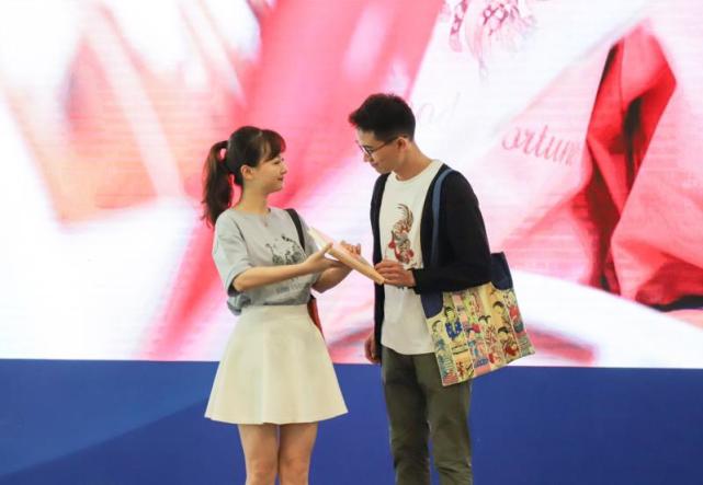 国外泑交ab 别贪图便宜去小平台