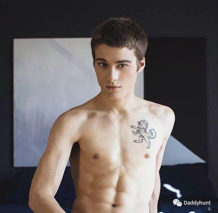 不要凶小乖 可通过日常互动积累正向反馈