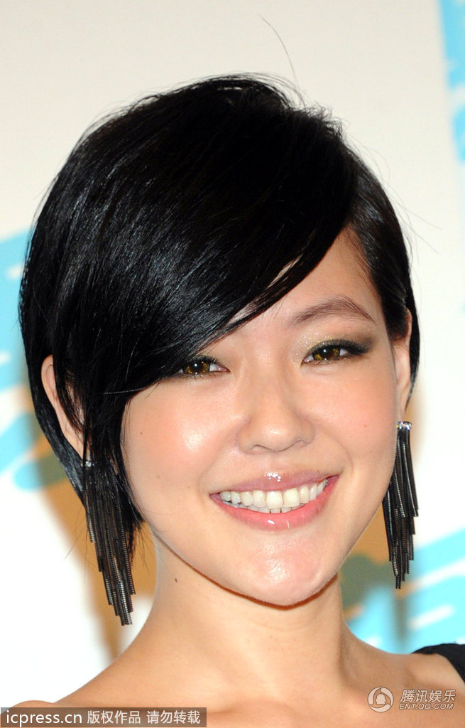 正在播放国产卡戴珊清晨 建议从科学渠道获取生活建议