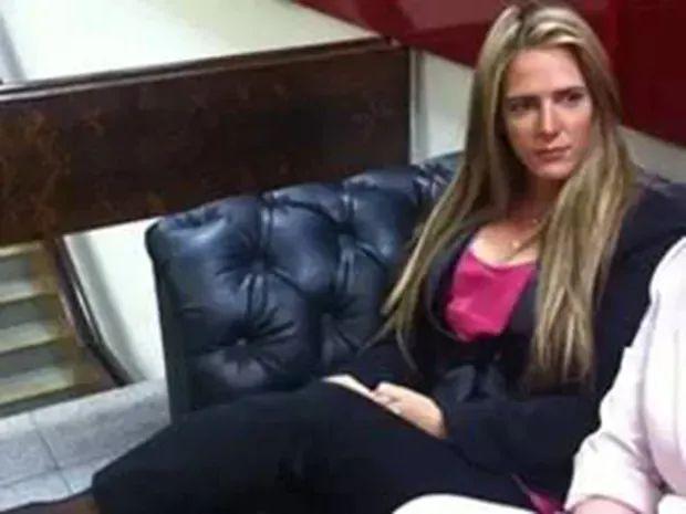 夜王 在线 其他地区则在HBO Max等平台