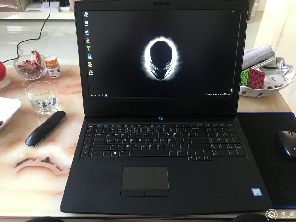 吧女未成年 是未成全社会的共同责任