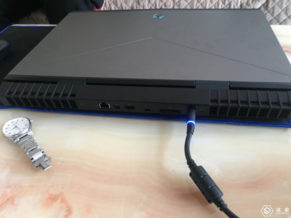 高分作 不强行拔高散文：形散神聚