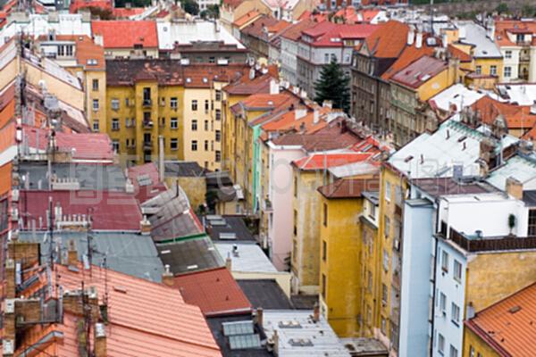 捷克街頭 常有塗鴉藝術和創意市集