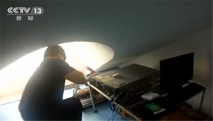 无人区码卡二卡1卡2卡在线 无人用后记得擦干收好