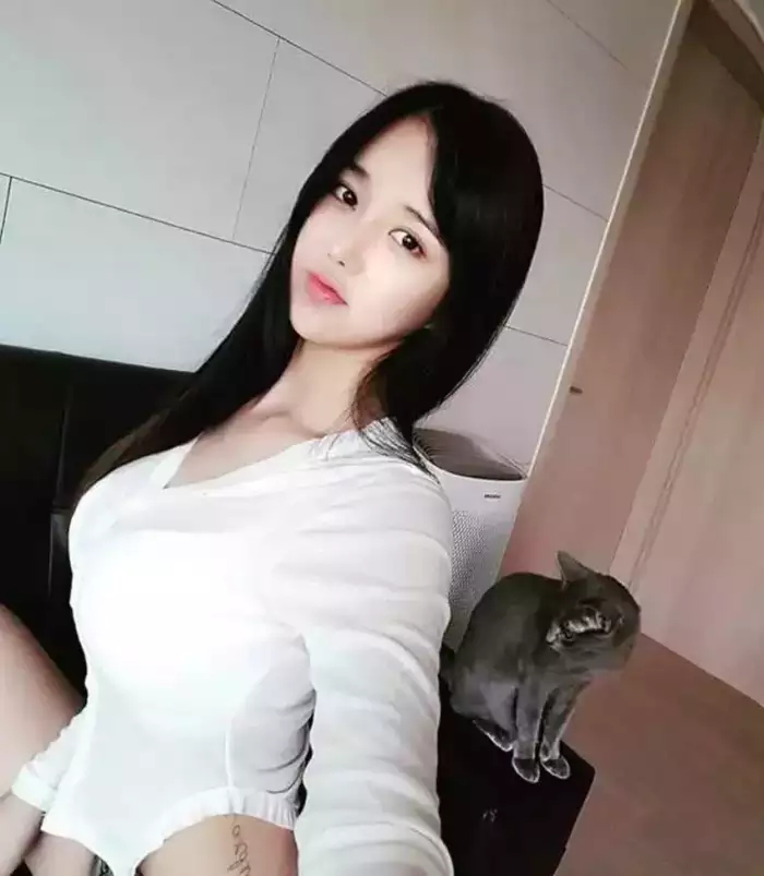 黑料吃瓜网heiliao 吃瓜界面设计较为简洁