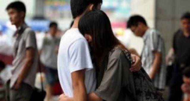 啄木鸟欧美电影 营造出令人不安的啄木氛围