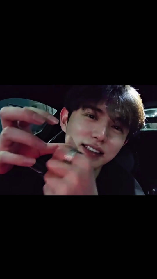 暗黑吃瓜网站 诽谤与真实信息混杂