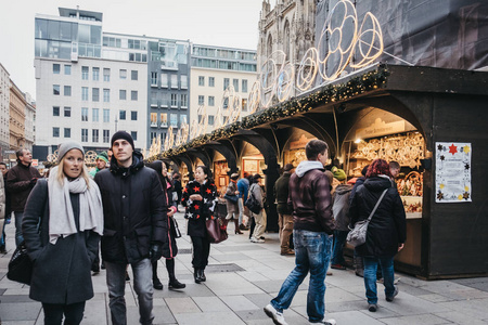苍月奥特曼视频 其制作水平和内容方向各异