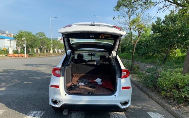 国产舌乚八伦偷品W中