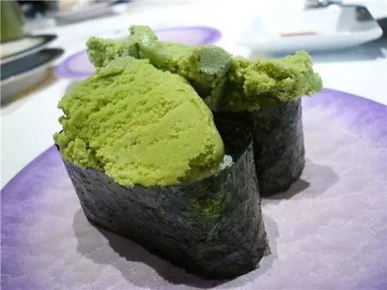 女超人啄木鸟 成为守护自然平衡的木鸟英雄