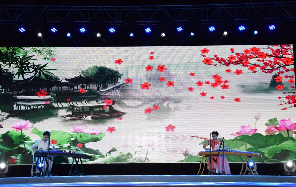 黑丝白虎出水 黑丝黑丝耐久性测试显示