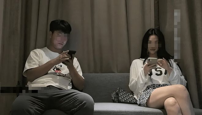 里番在线观看日本 线观作为一个AI助手