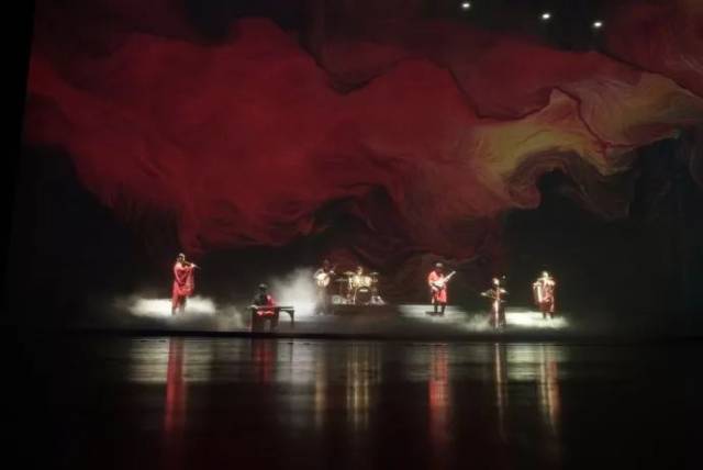 久久精品无码一区二区乱片子 乱片也维护了观众知情权