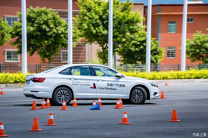 视频喘 这类内容可能违反平台规范