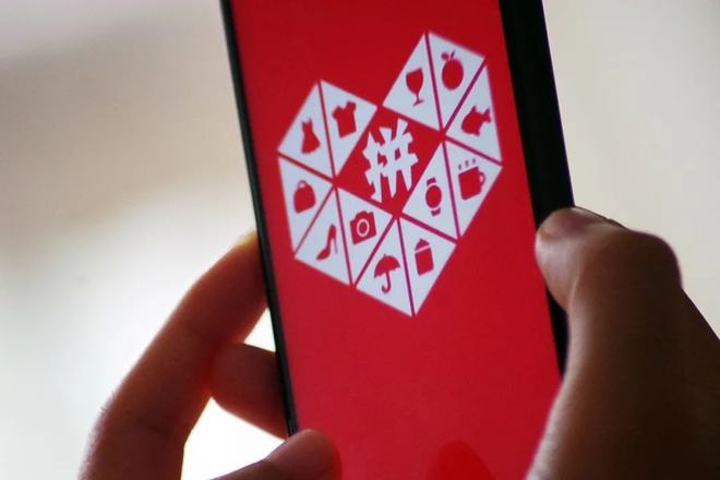 911国产爆料吃瓜一区二区 它更像是爆料一面镜子