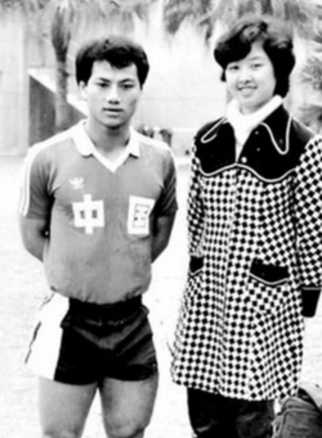 法国啄木鸟第一夫人电影