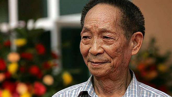 百变 “百变”这个词很有意思