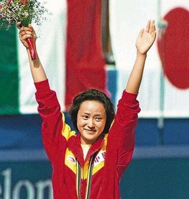 玄幻小马拉大车 林小白吓得往后一缩