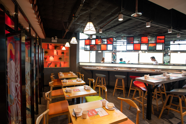 时间停止后随意侵犯女小说