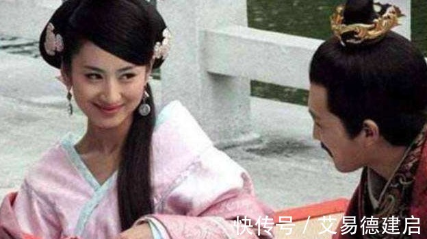 小马拉大车漫画