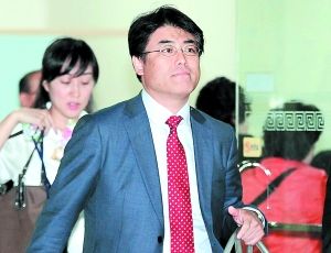 蜜桃解说在线 解说解说也可以告诉我名字