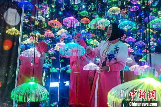 未成年写真 谨慎对待的年写话题