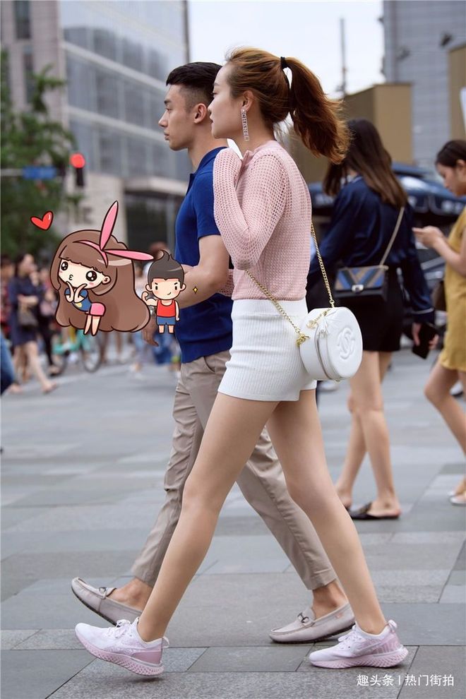 捷克巴士 捷克巴士以黄色巴士闻名