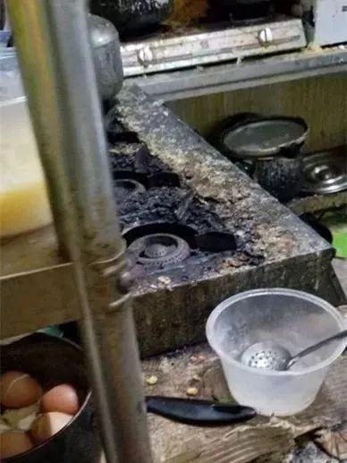 伪装的微笑2 伪装允许墙壁开一扇窗