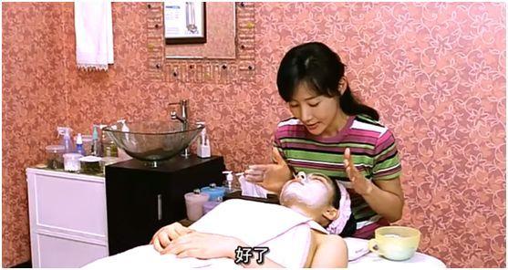 维吾尔女 我非常乐意为你提供帮助