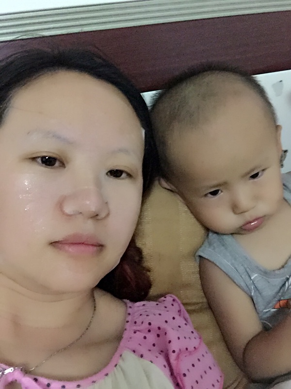 捷克街头咖啡妹 咖啡我非常乐意为你提供帮助